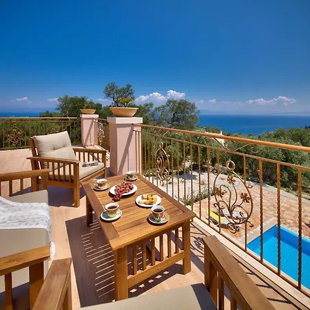 Androniki Villa Longós