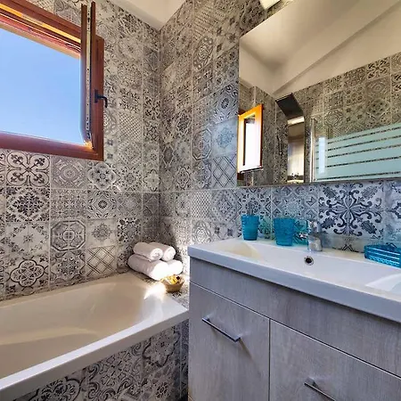 Villa Androniki Longósz