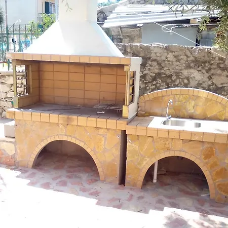 Androniki Βίλα *